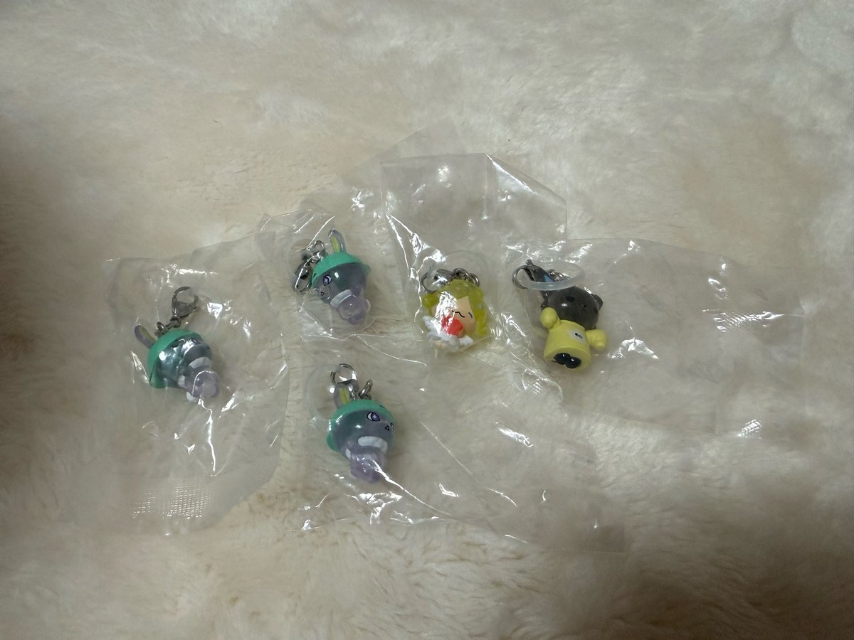 6_23strawberry's tweet photo. JOCHUM めじるしチャーム めじるし ジェオチャム めじるしアクセサリー　交換

譲:ちまた・もこ（moco）・ピーハイ
求:ぽぽ（popo）

郵送のみ📮条件の合う方は、リプお願い致します🙇‍♀️

#JOCHUM交換 https://t.co/tasByQIC7p