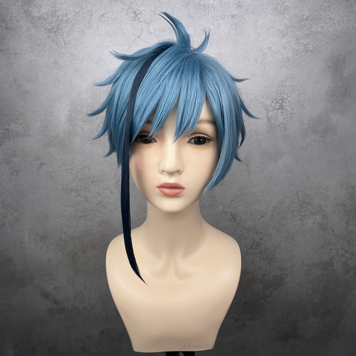 Mmate_wig's tweet photo. 同じキャラクターでも好みや似合うお色味で製作いたします👍オーダーの良いところです！
#えむめいとウィッグ
#コスプレイヤーさんと繋がりたい
#dハロ仮装
#twst https://t.co/JqJ3RhTppW