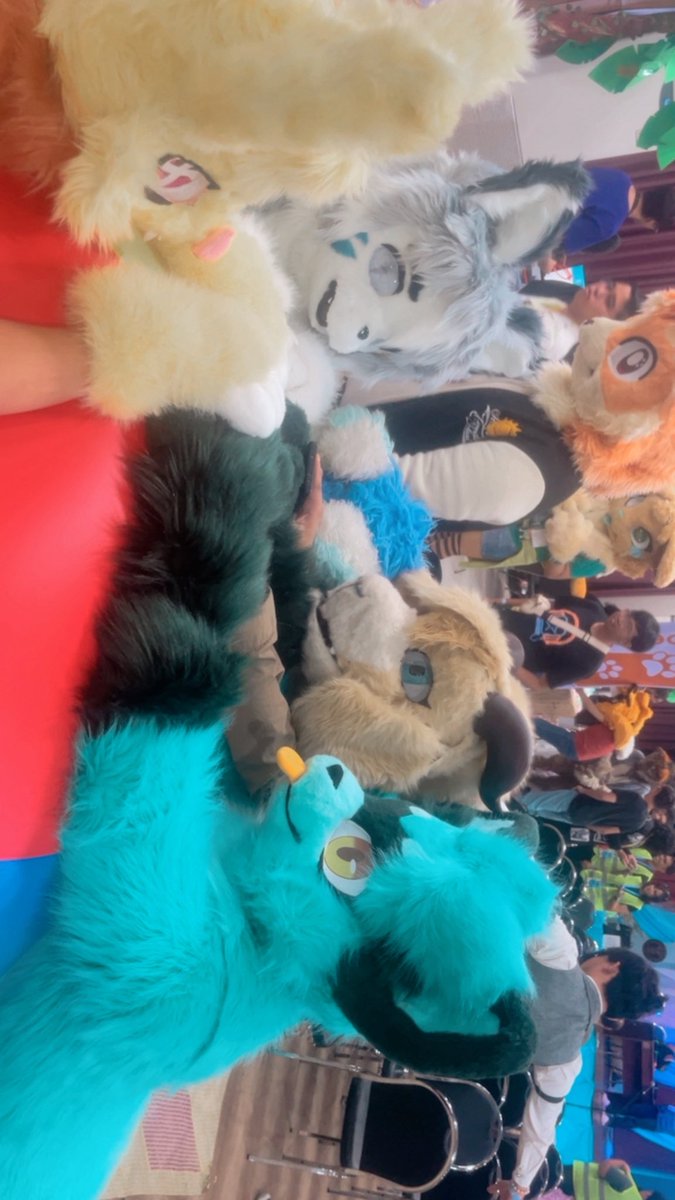 and_arlee's tweet photo. Definitely was an honor being able to work with these guys! the Con was absolutely wonderful
for its first time!

Thank you guys for all the support! https://t.co/iunLEn3ZjO