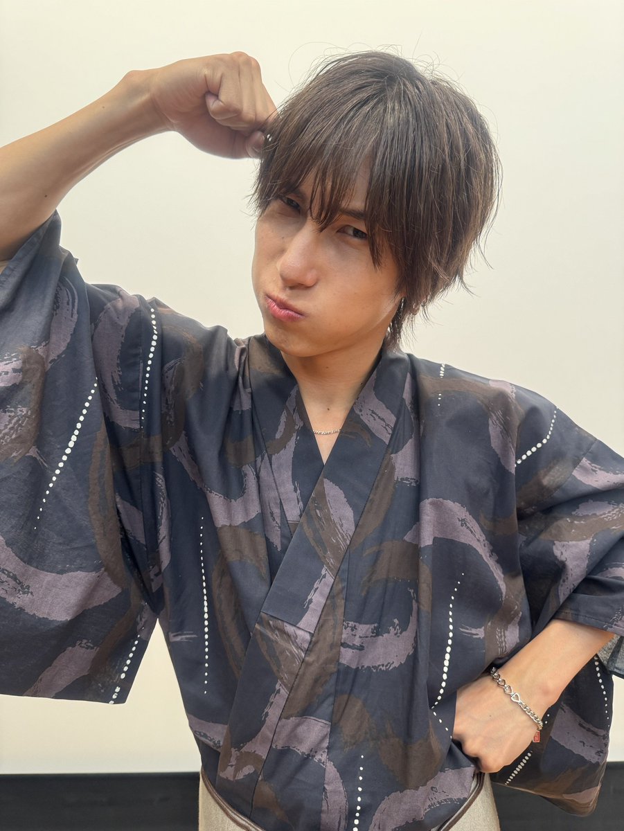 kw172sgch's tweet photo. 浴衣特典会お仕事で行けなかったけど今年もお友達に代行してもらった(˶'ᵕ'˶ )︎🧡
仲田さんに浮気してるの怒ってたらしくて(❓)かわいい𖹭.ᐟ
仕事多忙人すぎるので半年会えてないのでそろそろ会いたいよ〜😭😭😭 https://t.co/Sg3783JsIT