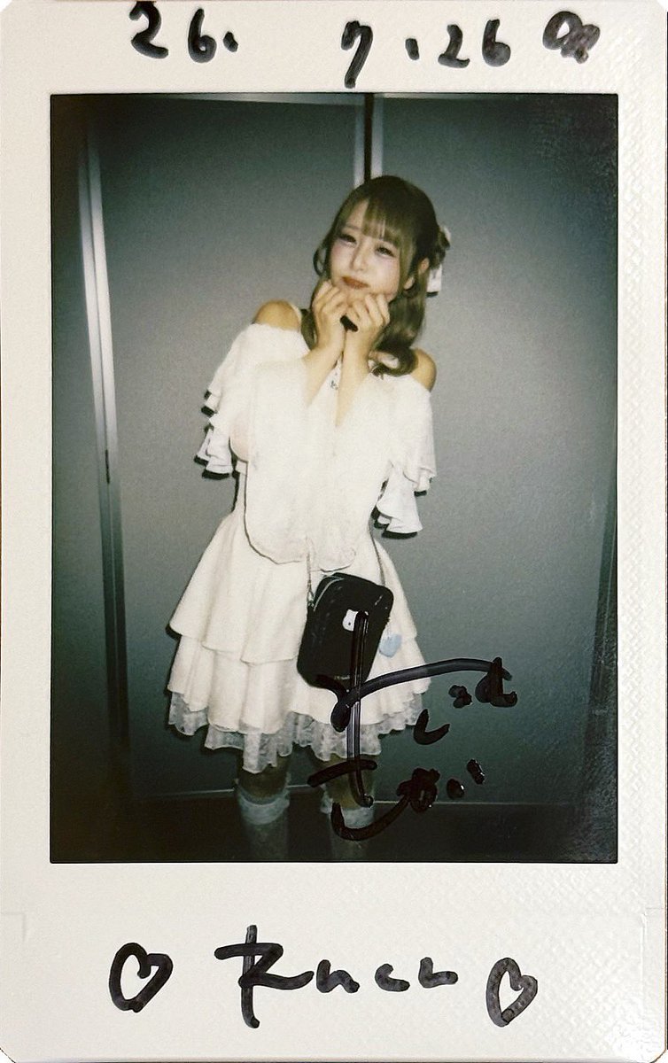 ren_fz0107's tweet photo. 7月26日（日）

「六本木アイドルフェスティバル」 

ちょこんと立ってるのきゅーとあぐれっしょんです。肩出し◎

 #さやかでととのう https://t.co/H1Pc0F3w1i