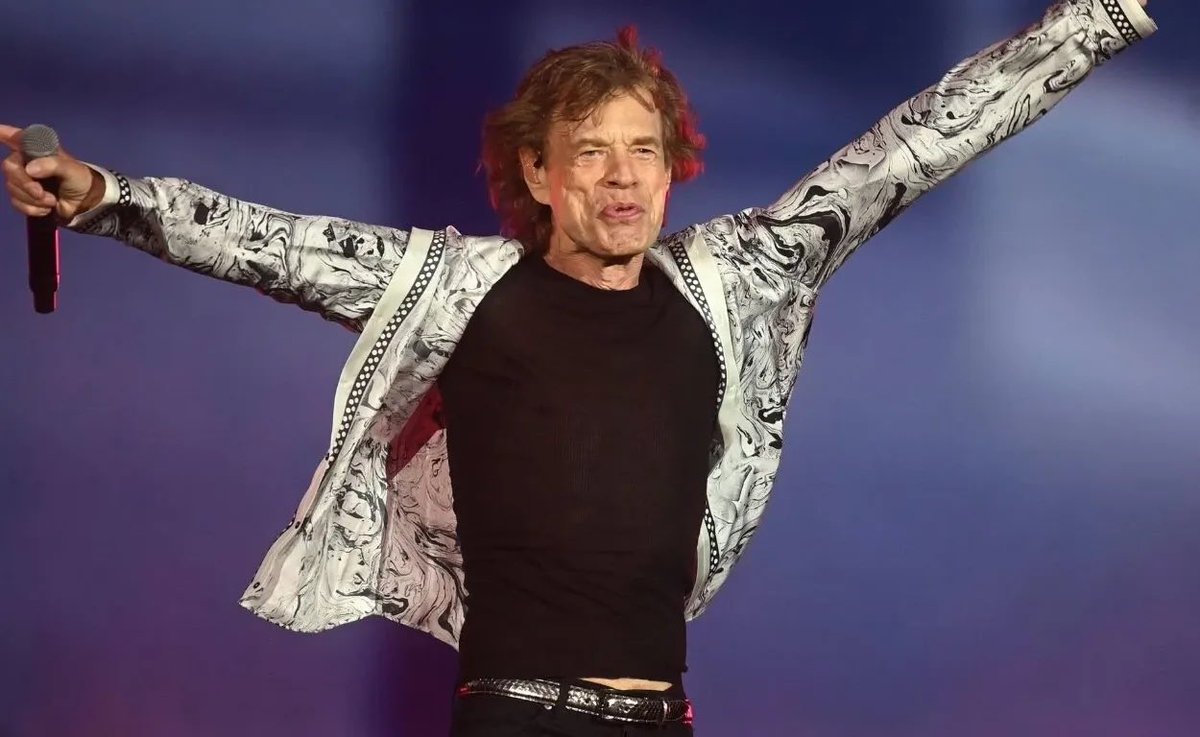 MusicalViajero's tweet photo. Feliz cumpleaños Mick Jagger! 🥳

El 26 de julio de 1943 nacía en Dartford,Kent(Reino Unido): Michael Philip Jagger.

Jagger es un cantante, compositor, músico y actor reconocido por ser miembro de la banda de rock The Rolling Stones. https://t.co/25BAxhp6ws