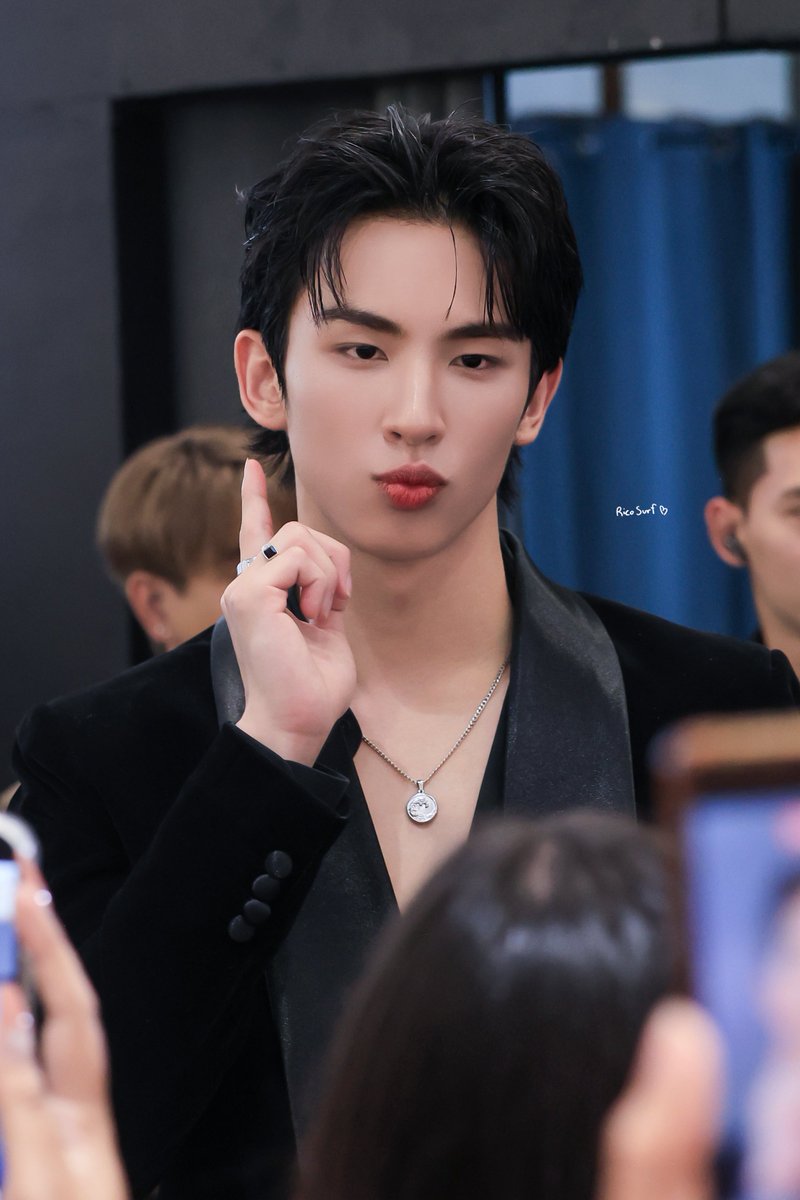 uaoaus2's tweet photo. 🤫🖤

SJ IN NAKHON SAWAN
#InfinityMedicalClinicxSJ
#SurfJava #swensurf @swensurf https://t.co/bAFTlpyxFy