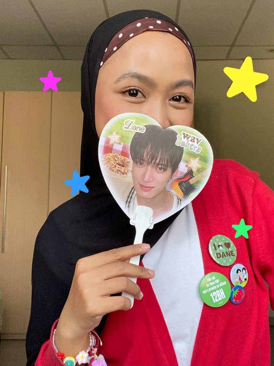 5ooinluv's tweet photo. today’s agenda is : hunting frame bday nya dane 🛼🦦🛵🦖🍋🌀

thank you kakak-kakak keren for bday frame nya yg BAGUS ⭐️⭐️⭐️⭐️⭐️
@hrtzwav_ina || @161zip x @club514s https://t.co/fDrQ04wvFL