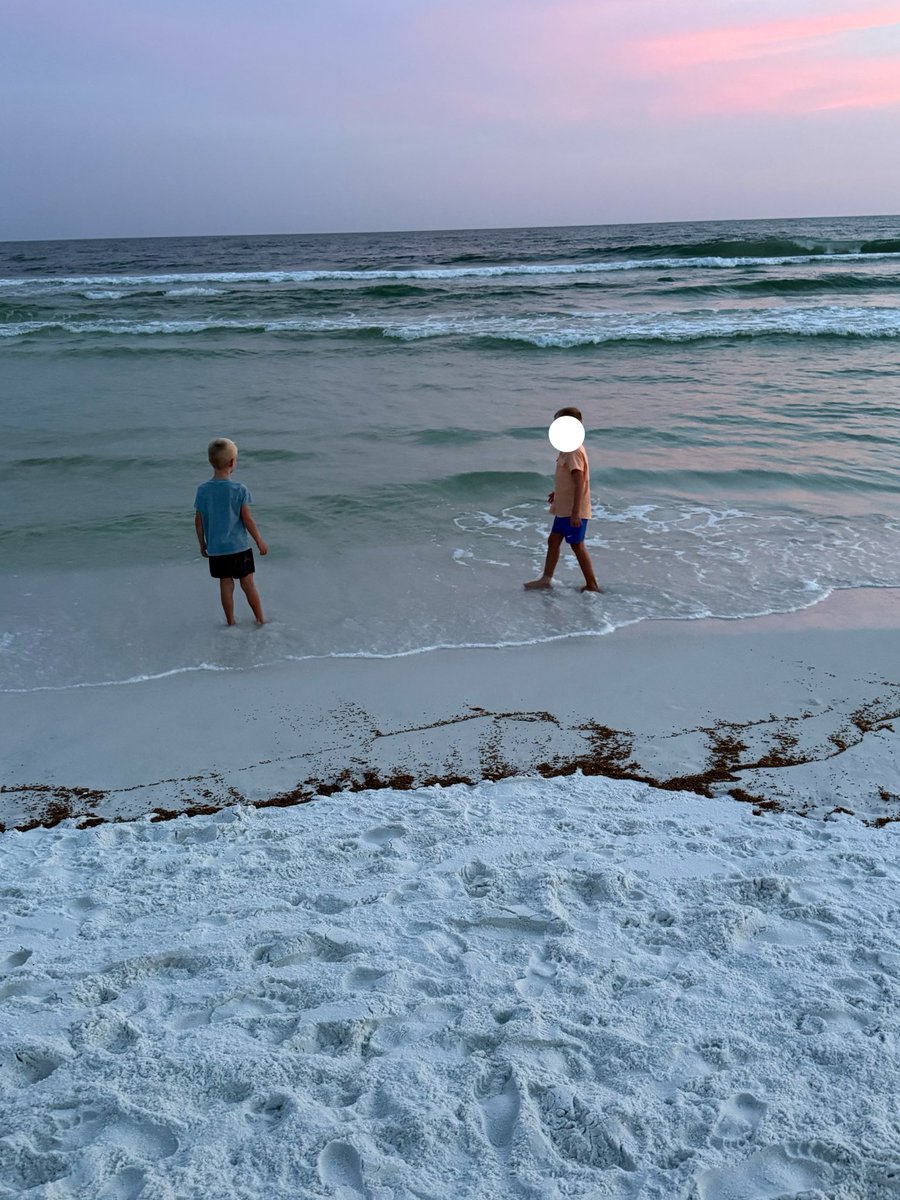jason_howerton's tweet photo. I just took a rare full week off from work/business in 30A FL. It was amazing. So much family time/memories that it kind of blew my mind how much time we actually lose during our busy weeks.

The place we stayed was PHENOMENAL. So much so, I think we’re going back every single year.

The Kokomo house is the ultimate mix of privacy/amenities. Minus the 24/7 staff, you still feel like you’re getting high-end service. They set up beach chairs every morning, delivered a golf cart, and management is super responsive.

The place is also centrally located between Seaside and Rosemary/Alys Beach — all incredible. I don’t think I’ll ever visit another part of Florida. Truly idyllic.

If you are able to swing it, I am URGING you to check out this property for your next beach trip: https://t.co/L166iCUvp7