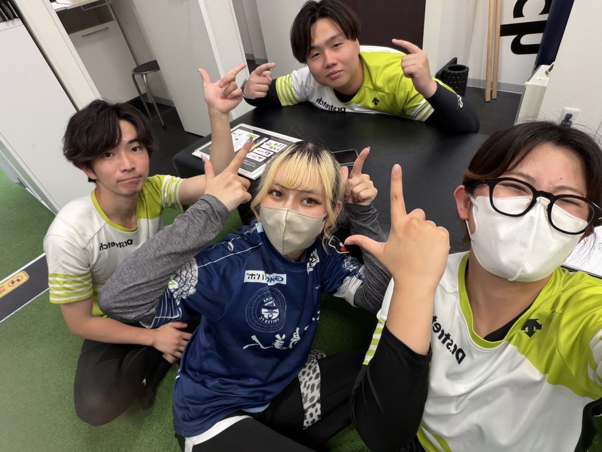 ds_yh86's tweet photo. 今日もお疲れ様でした！

今日はイオンモールから新卒の元野トレーナーがヘルプに来てくれました！👦🏻

人数が少ない中での営業でしたが、お客様やスタッフの笑い声が響く賑やかな1日でした😄
また明日からも頑張りましょー🔥
 #ドクターストレッチ  #細山田商事
 #鹿児島天文館 https://t.co/KNXmPensim