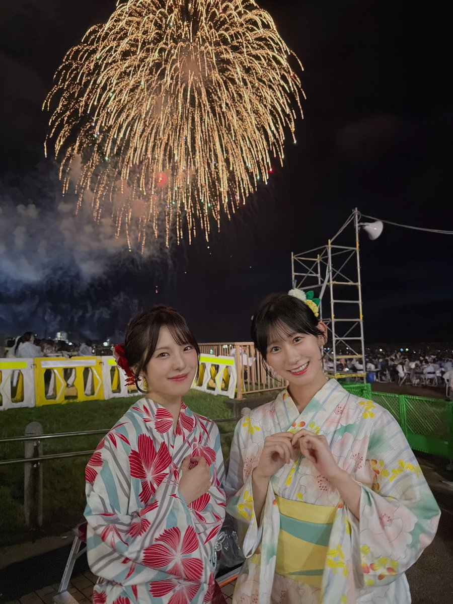 _o_k_a_i_r_i_'s tweet photo. 生中継 ありがとうございました！

海海コンビのコメントきいてくれたかな,,ᴗ  ̫ ᴗ,,？？

柏崎の魅力がもっとたくさんの方に伝わりますように…！💬💘

 #柏崎花火 https://t.co/UU8xCgecfD