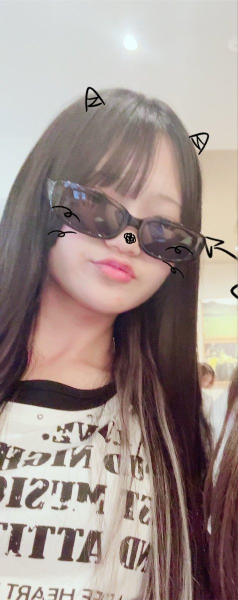 _kkh2ooq's tweet photo. 最近のわたし
夏休みだからたくさんはっちゃけてるけど流石にそろそろ宿題もしないとー、なんだよね？？
夏休みも撮影会沢山あるからきてね👧🏻👧🏻
リク撮も！ https://t.co/lc3sN76IQb