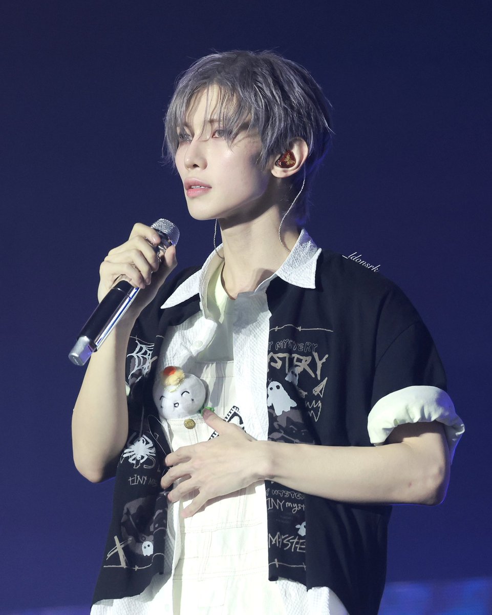 _ldonsrk21's tweet photo. 260718 서울 팬미팅 2일차

“나랑 만나 볼래?”

#여상 #강여상 #YEOSANG 
#에이티즈 #ATEEZ https://t.co/pIqxSd8WjO