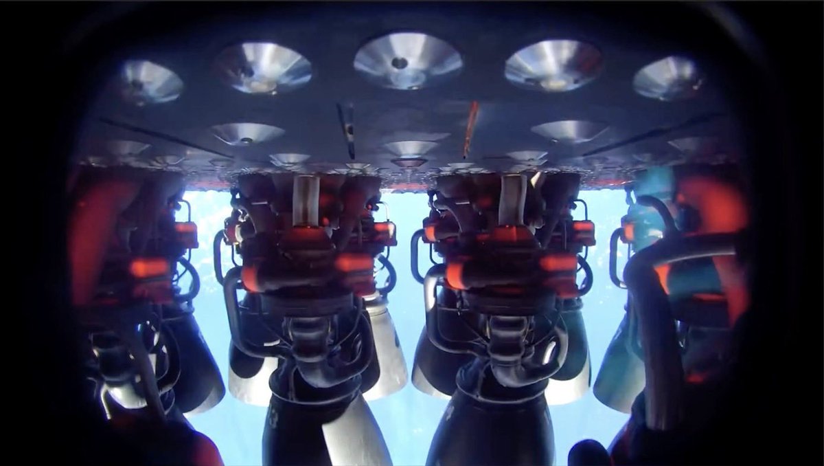 astroishmalkhan's tweet photo. Engineering is indeed beautiful! Look at these Raptor engines... Wow https://t.co/QZ1uP8sQQP