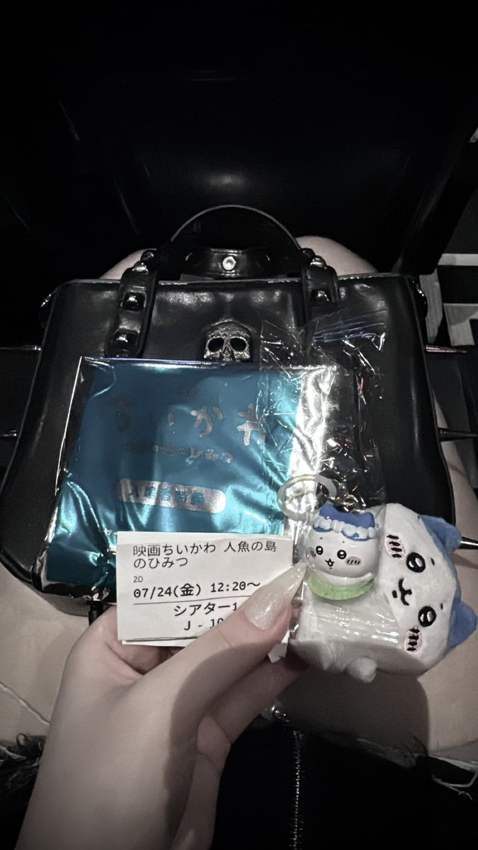 ゅ ぅ tweet media