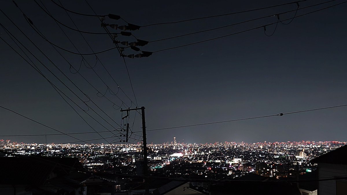 AkiraUeda69's tweet photo. 星降る夜
悲しみひとつ…

夜空にまたひとつ
星が増えたかな

せっかく奮発して鰻を買って食べたのに
何を食べてるのか分からなかったよ

何度も言ってきたけど

僕の友達は僕より先に死ぬな

ましてや自死なんか駄目だ https://t.co/jfWcAPtfeF