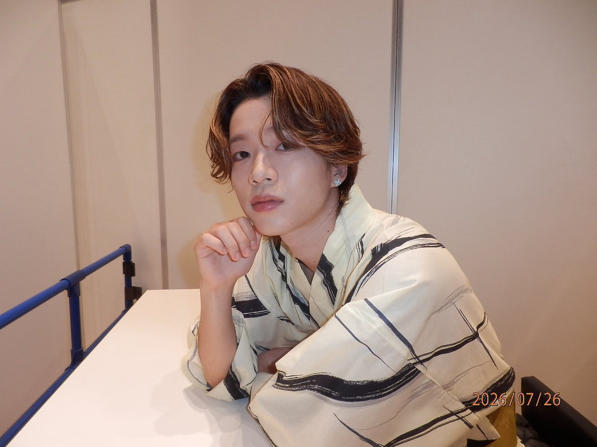 buddiis's tweet photo. シリアルイベント本日のオフショット📸

懐かしい青春を感じさせる
デジカメ× #BUDDiiS

#YUMA #SHOOT https://t.co/Cr54KMXFxn