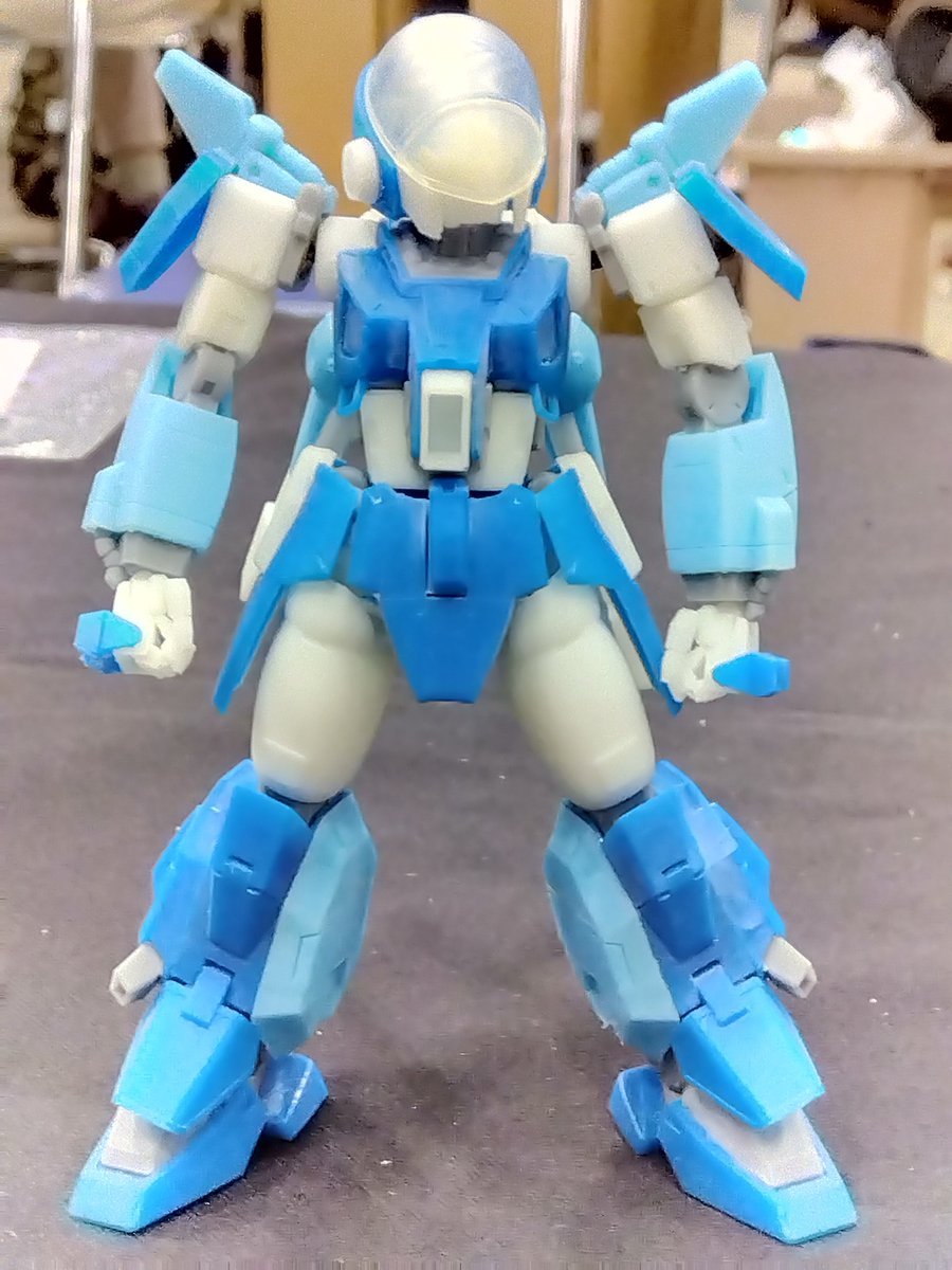 libra1001ah's tweet photo. ワンフェス2026［夏］にて
購入したもの➀

「蒼き流星SPTレイズナー」より

okapromodelさんの1/72 レイズナー
と1/35 ボトムズにピッタリの
丸指HAND😚

CASTAILさんの1/72 スカルガンナー
（プロトタイプ）😚
＃WF2026S
＃蒼き流星SPTレイズナー
＃ガレージキット https://t.co/eA49rpLfi7