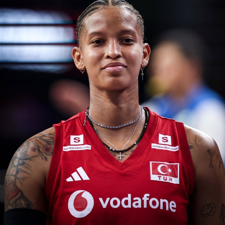 ajansfenercom's tweet photo. 🇹🇷 Hande Baladın ve Melissa Vargas ikilisi Brezilya karşısında 52 sayı aldı!

Vargas: 33
Hande: 19 https://t.co/qUNoeRxyeq