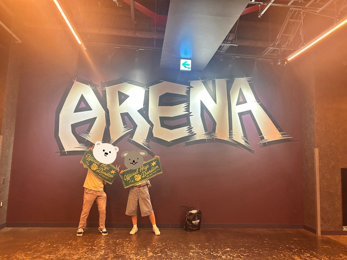 Guma1215's tweet photo. 髭男ツアーファイナル公演！
お会いした皆様ありがとうございました🙇‍♂️
関東で関西の方とお会いできた時はめちゃ嬉しかったな☺️
髭男を通して繋がる素敵すぎるこの出会いに心から感謝🙇‍♂️ https://t.co/da6wMg6sIy