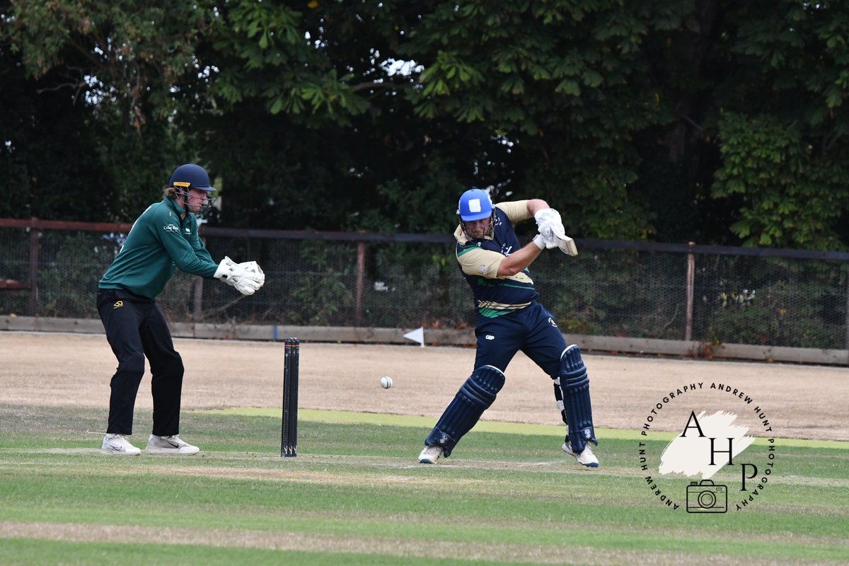 andrewhunt172's tweet photo. @HCPCL T20 Finals day Semi Final 1 @OxfordDowns @gxcricket https://t.co/vCx20soAty