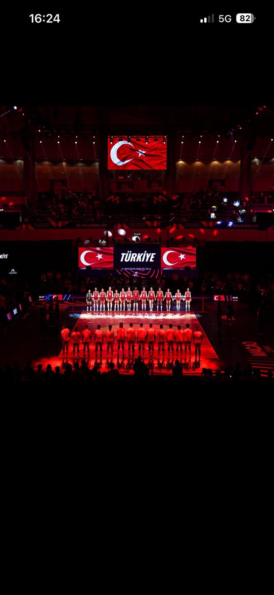 tugbaacoll's tweet photo. 🇹🇷🇹🇷🇹🇷 https://t.co/9ekvP54XkM