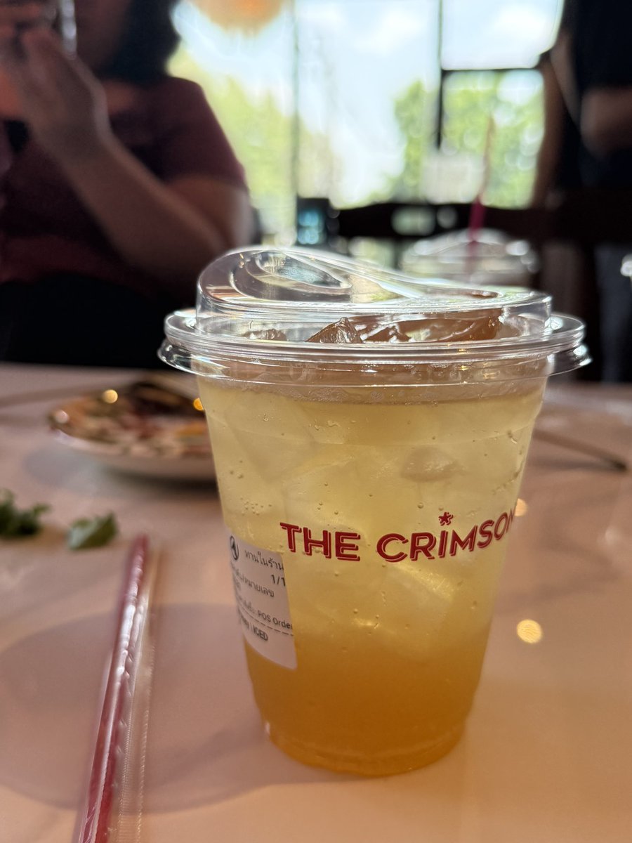 TaeNamwat's tweet photo. Lemon Honey Soda เจ้าของร้านหมักมะนาวเอง เมนูเด็ดของร้าน The Crimson สัมมากร รามคำแหง 112

#TheCrimson
#เป๊กผลิตโชค
#PeckPaLitChoke https://t.co/HWqjMSU7KB