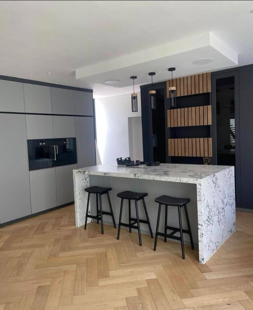 harryboards23's tweet photo. For all your Fitted kitchens || Fitted Wardrobes || Floating TV Stands || Reception Desks || Office Furniture .... +263717285518 WhatsApp and calls or simply tap https://t.co/l2KMgOgQ9v https://t.co/xcRunMHM4x