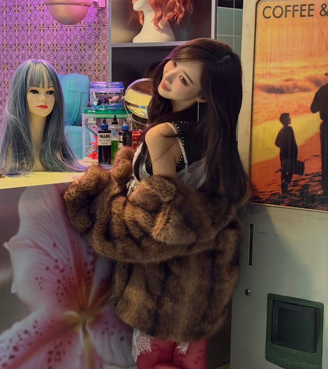 aespapic's tweet photo. obsessed with kiss n tell giselle https://t.co/OxalR5GCMs