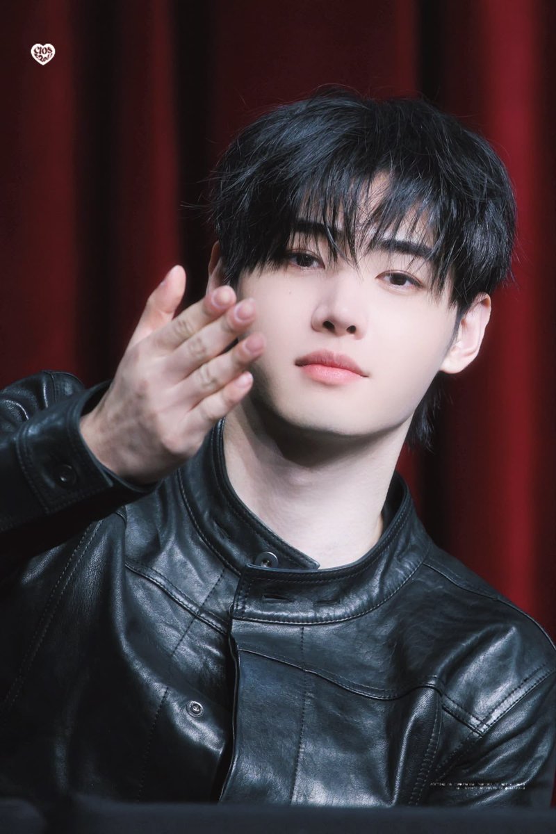 성훈 tweet media