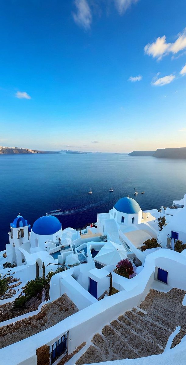 oceannvibe's tweet photo. Greece https://t.co/Gj5iu9NCV1