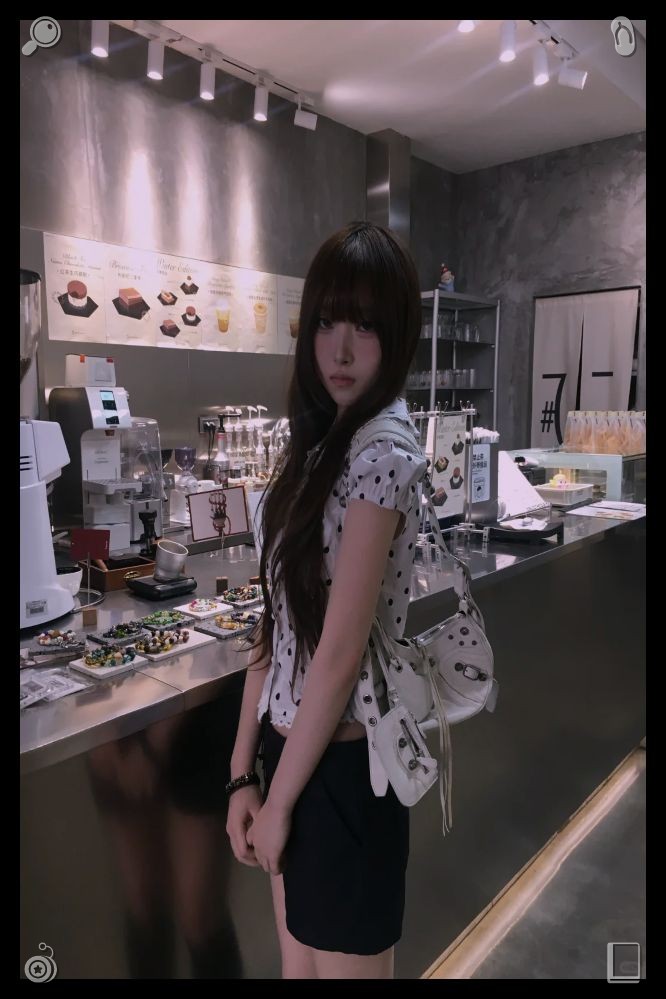 masonchipman6's tweet photo. 🐻Stay courageous in every circumstance.235361The following morning, Lila rose early, gathered her notebook and eco-friendly straw, and set off to discover a newly opened bubble tea café in town. Filled with enthusiasm, she was keen to sample the fresh flavors and expand her ev https://t.co/JqkJdDa8I2