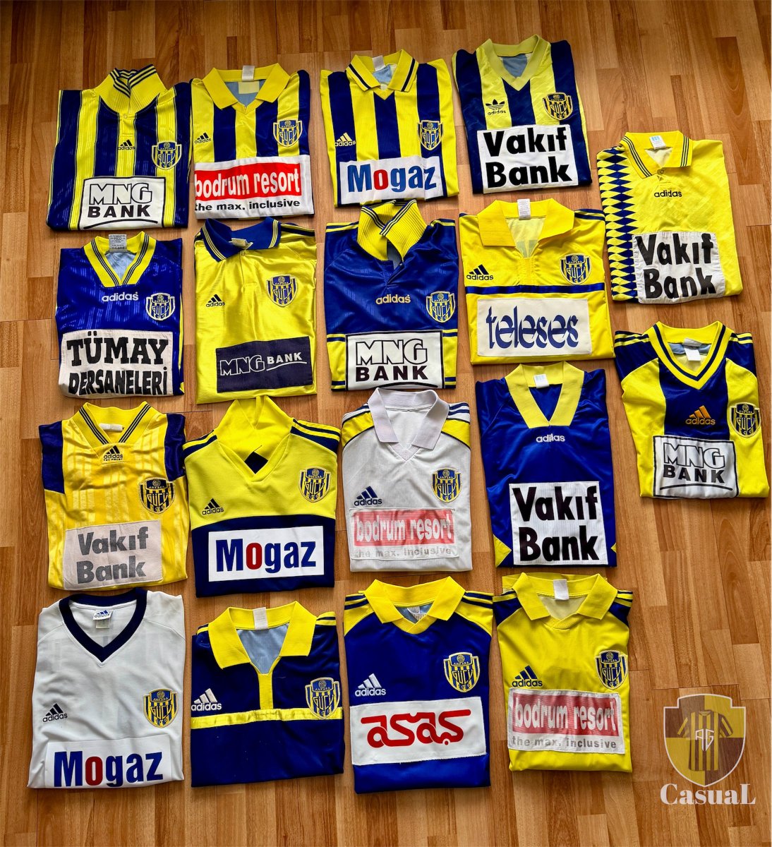 0ucyuzoniki's tweet photo. 📁 MKE Ankaragücü  
  📁 Duvar Kağıtları
     📁 Forma
        📁Adidas 90-2002 https://t.co/q0VVs4Dfuc