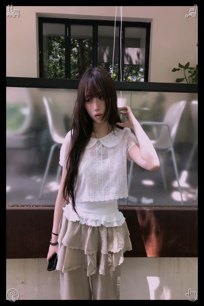 TOMOinc's tweet photo. Elara expressed her gratitude, her voice trembling with feeling. She accepted the prints, gently rolling them and placing them in her bag as though they were the world's greatest treasure. She understood she needed to show them to others, to allow everyone to witness the forest' https://t.co/Ysl91e01b0