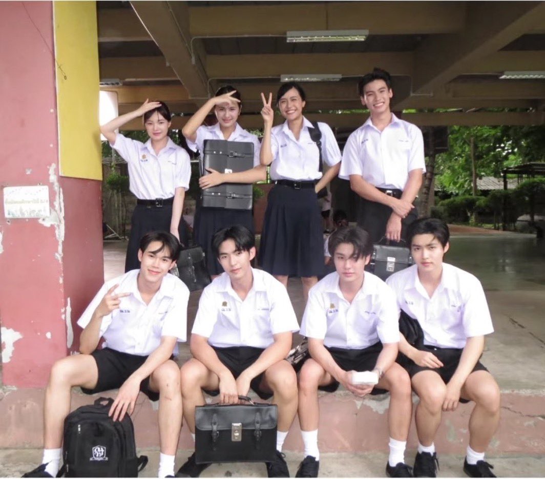 slwnnwls's tweet photo. Let “ Jirapat &amp; Friends  ” remind you of your teenage years. 🥺🫶🏻

GOOD BOY SERIES Q2 
#GoodBoySeries #จิรภัทรจะเป็นเด็กดี 

#lukeso_ #mickmetas #Tata_tarnpol
#myméncp #mantramt #promkcy #michirujjang #ingasavanund https://t.co/etgOe4RHIV