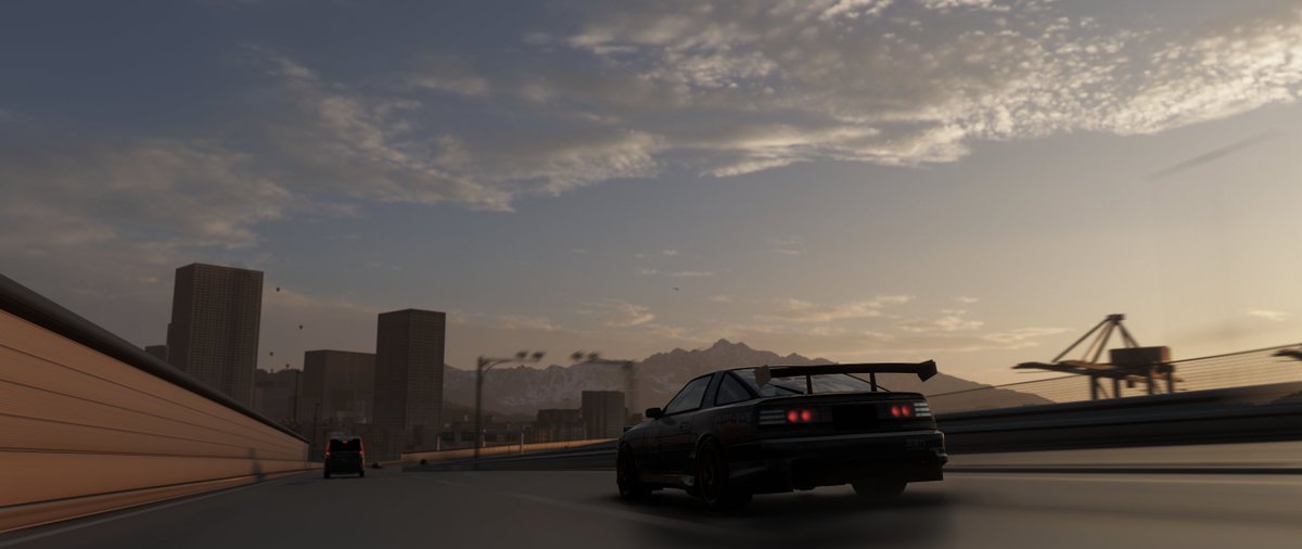 KirisameTypeST's tweet photo. 夕日や朝焼けがきれいなんよね。FH6

#Forzahorizon6 #ForzaHorizon6JP https://t.co/l1KNFuvT0A