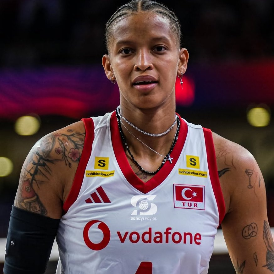gibbybaris's tweet photo. ⚡️ Melissa Vargas x VNL 2026 Finalleri

🆚 🇨🇦 Kanada x 4 Set
📊 23/43 %53h, 4 ace, 27 sayı

🆚 🇨🇳 Çin x 3 Set
📊 21/40 %53h, 1 blok, 1 ace, 23 sayı

🆚 🇧🇷 Brezilya x Set
📊 27/53 %51h, 3 blok, 3 ace, 33 sayı https://t.co/dCSPtUkvwW