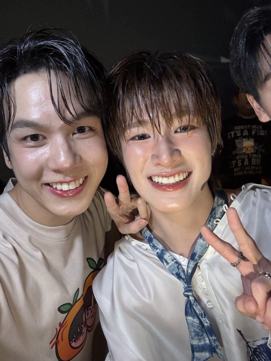 PorschePochi's tweet photo. พร้อมแล้วครับผมมมม มาดูด้วยกันน้าาา

YOUR THIRD SERIES EP1
#ที่สามของเธอEP1 https://t.co/8bxTyvmyKv