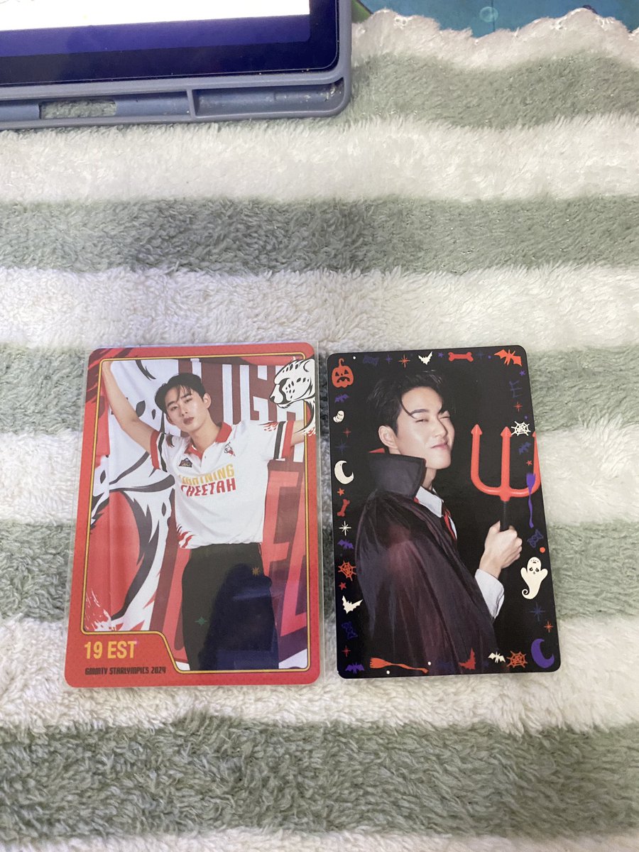 psrealmmm's tweet photo. แจกฟรี!!! ออกค่าส่งเอง
Free item! You only need to cover the shipping cost. 

พี่เอส2ใบ/1คน
บอนนี่ไม่มีซีเคร็ท2เซตมีซีเคร็ท2เซต/4คน
เพิร์ธแซนต้า1เซต/คน
*ให้สิทธิ์คนเดมมาก่อนพร้อมออกค่าส่งเอง
#ตลาดนัดgmmtv #ตลาดนัดเพิร์ธแซนต้า 
#ตลาดนัดวิลเลี่ยมเอส #ตลาดนัดเอมมี่บอนนี่ https://t.co/vdWEfML5CU