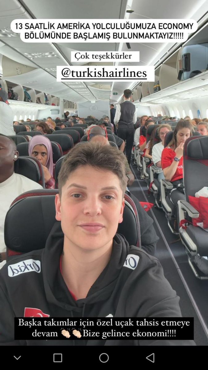 randomnpc0706's tweet photo. Bize yaşattıkları gururun karşılığını zaten veremeyiz orası ayrı mesele ama en azından şu uçak mevzusunu bir daha yaşatmayın şampiyon takımımıza!

Vargas #FileninSultanları Brezilya'yı 3-1 Hande Elif SİZİNLE GURUR DUYUYORUZ Zehra İlkin Aydın Cansu #AtatürkünKızları Gizem https://t.co/g98owLkHcJ