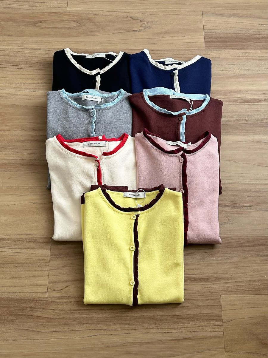 squieshye's tweet photo. buat yang suka outfit clean tapi tetap ada aksennya, two tone cardigan ini wajib masuk wishlist. 🤍 https://t.co/8IoitKX3Zp