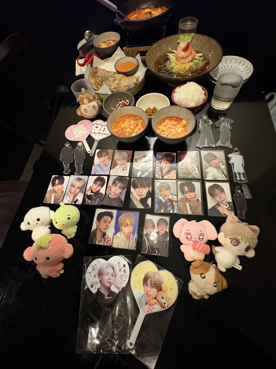 PPIZZA__DIARY's tweet photo. 라이브뷰잉이란?
그냥 삐짜가 ㅇㅌ을 영화관에서 본거다 https://t.co/6R6mWBFNH9