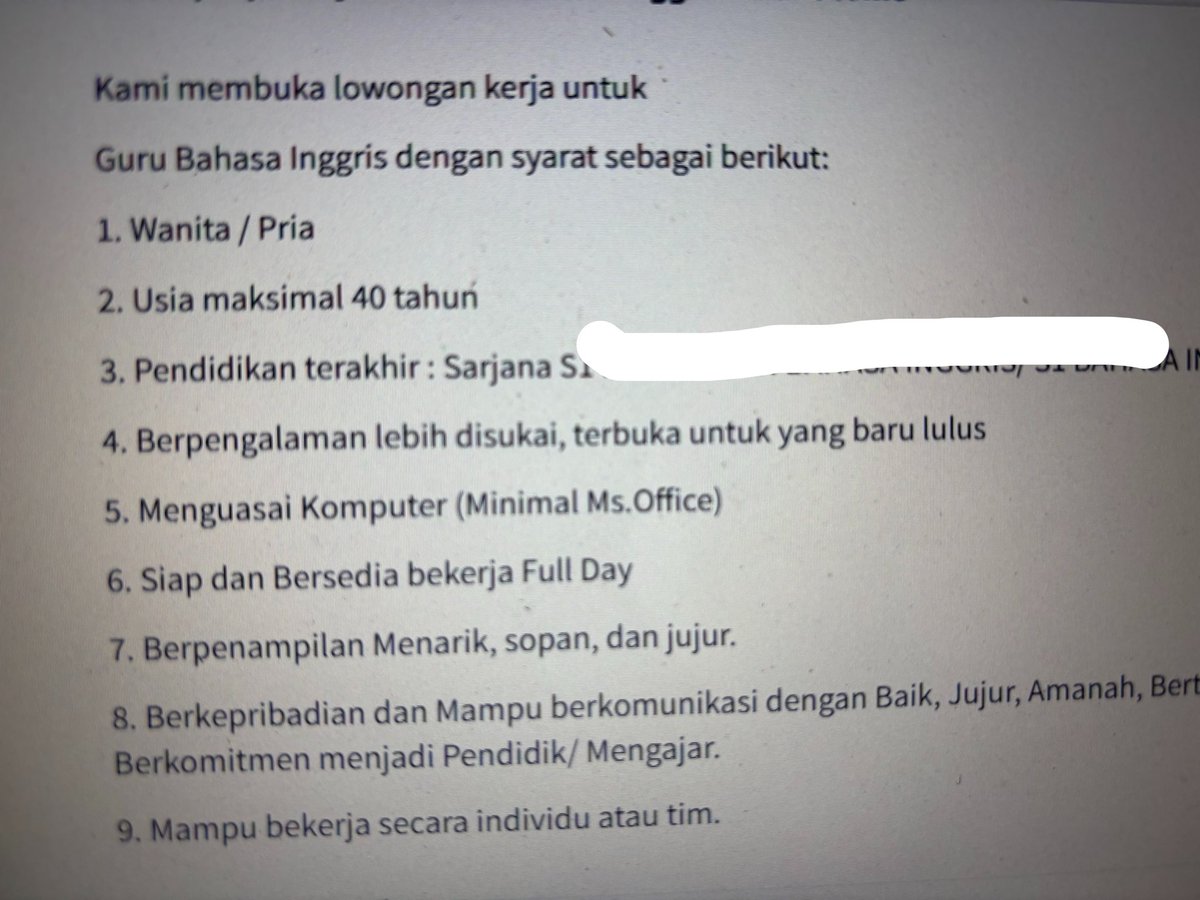 ofSereanities's tweet photo. b*jing*n kalian yang buat loker dengan kualifikasi begini, miris. https://t.co/RrRkFsTpi4