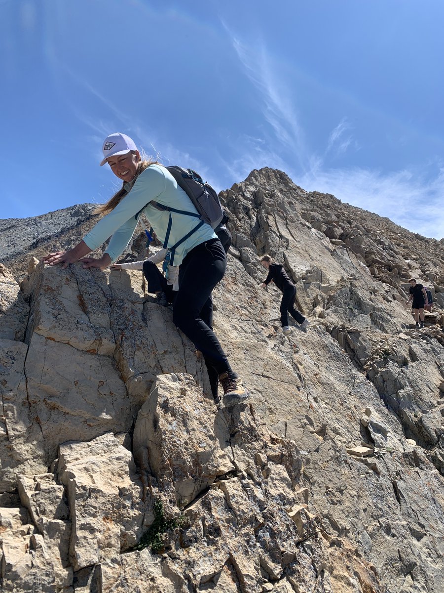 cdatroy's tweet photo. Getting through Chicken-Out Ridge was absolutely mind-blowing - it was the hardest scramble I've ever done. Absolutely epic! https://t.co/KphSYApGgx