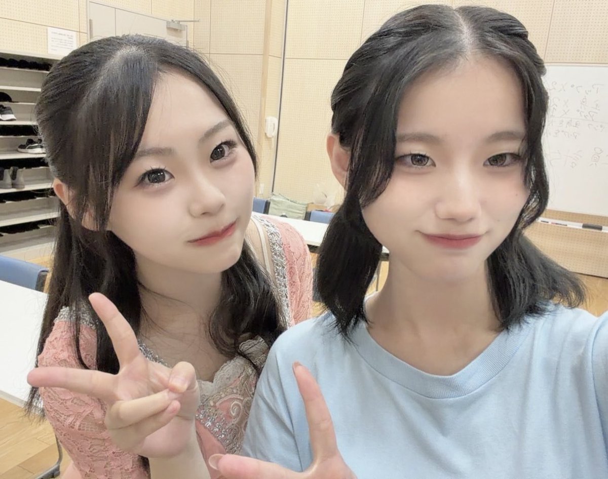 yuha_31's tweet photo. #君ロミ2026 お稽古全日程終了！
沢山の方に届けたい作品になりました✨️

小屋入りして、舞台セットや照明の中で
お芝居できるのが楽しみです >  ̫<♩

まだまだご予約受け付けております！
ぜひ劇場にお越しください🥹
🎟https://t.co/owDHpRwi86 https://t.co/GOL1Kvlvvs