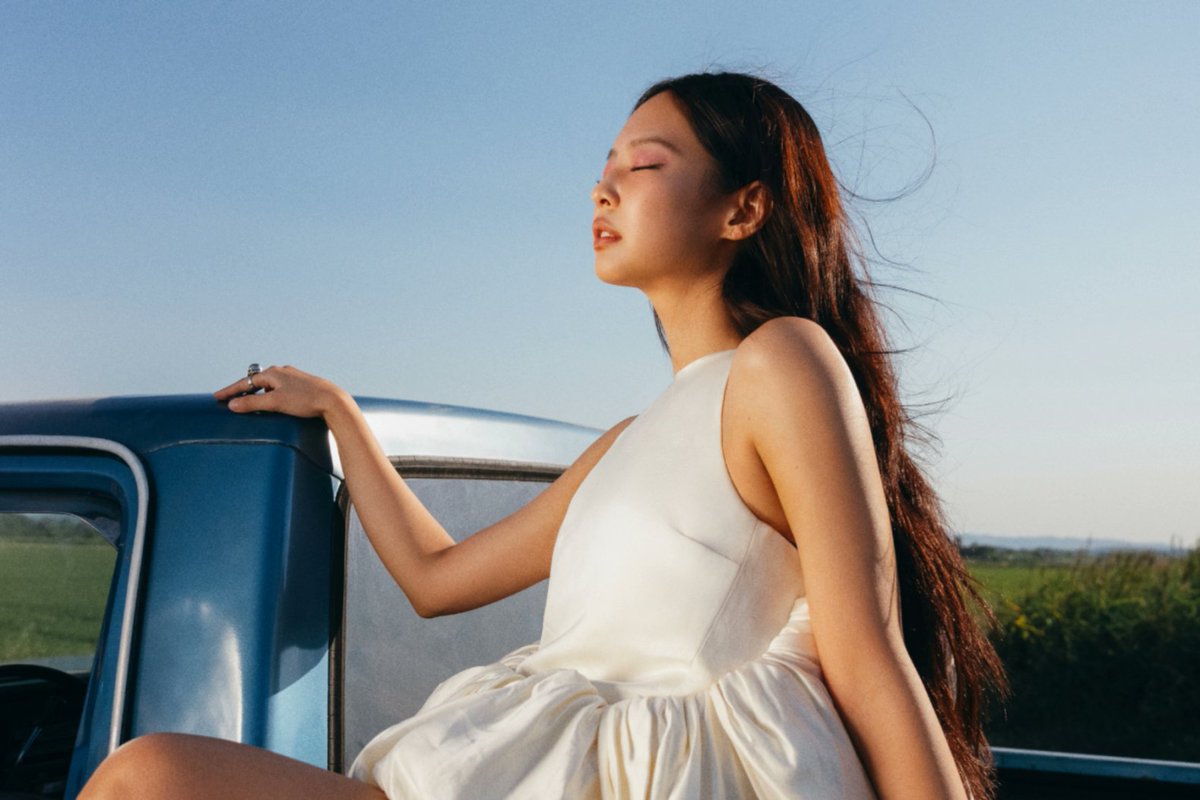 JENNIE NEWS tweet media