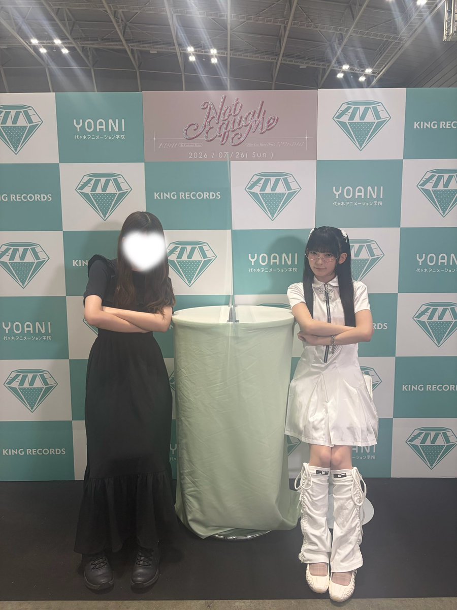 panda__rei's tweet photo. 実は詩央里ちゃんが白いお洋服って聞いてたから反対カラーの黒いお洋服にしたんだ🖤🤍⟡.·
 #永田詩央里は元気 https://t.co/vZAwPD3R0P
