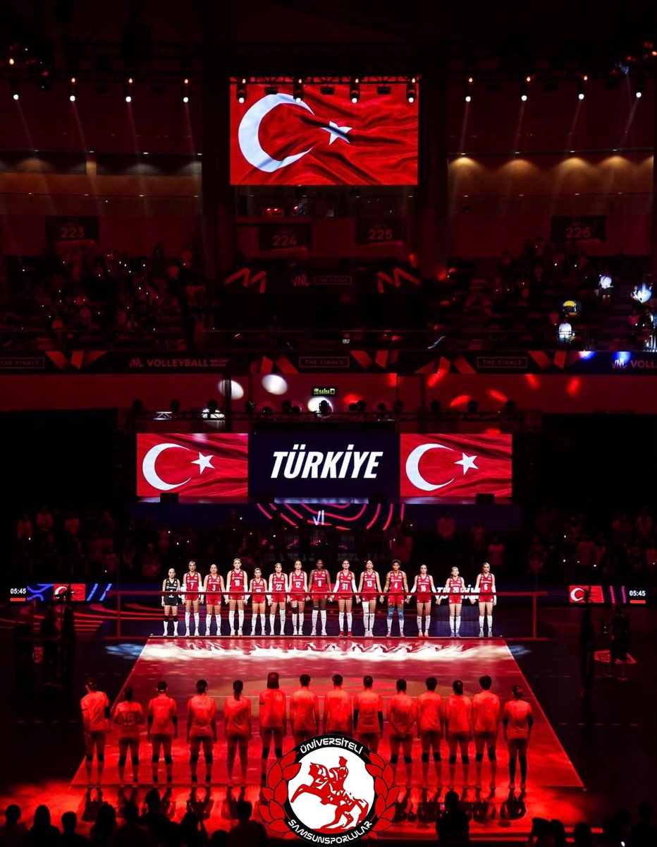 UniSam1965's tweet photo. ŞAMPİYON TÜRKİYE! 🏆🇹🇷

FIVB Kadınlar Voleybol Milletler Ligi finalinde Brezilya'yı 3-1 mağlup ederek şampiyon olan #FileninSultanları'nı tebrik ederiz! 👏 https://t.co/WG9WNHwawT