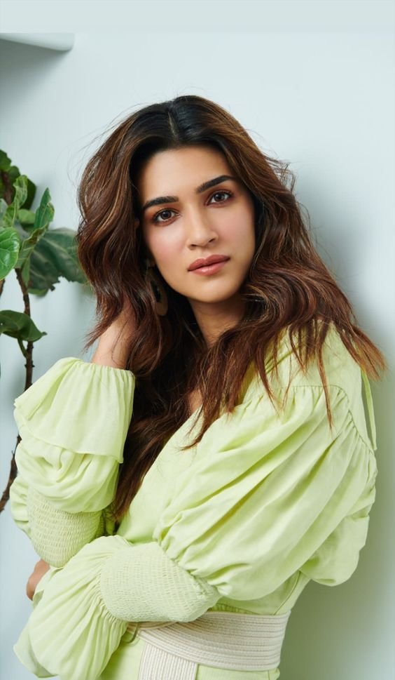 kritisphile's tweet photo. #HAPPYBIRTHDAYKRITISANON (⁠ʘ⁠ᴗ⁠ʘ⁠✿⁠) https://t.co/9dJbtKWQrg