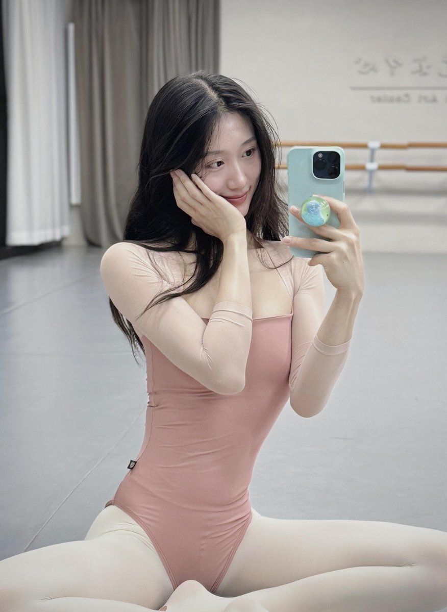 ___mash____'s tweet photo. 我要加V信了全部来者不拒！！！🥰 https://t.co/tRoPbf3ltp