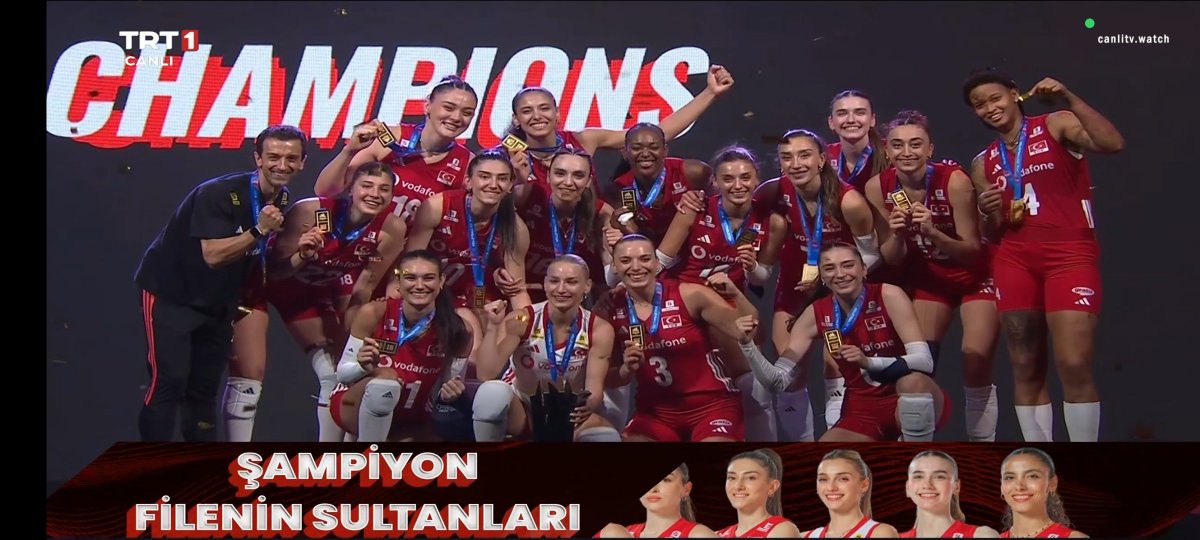 DLEKZGR's tweet photo. Filenin Sultanları gururumuz kızlar👏👏👏👏 https://t.co/RJk0Al2iPl