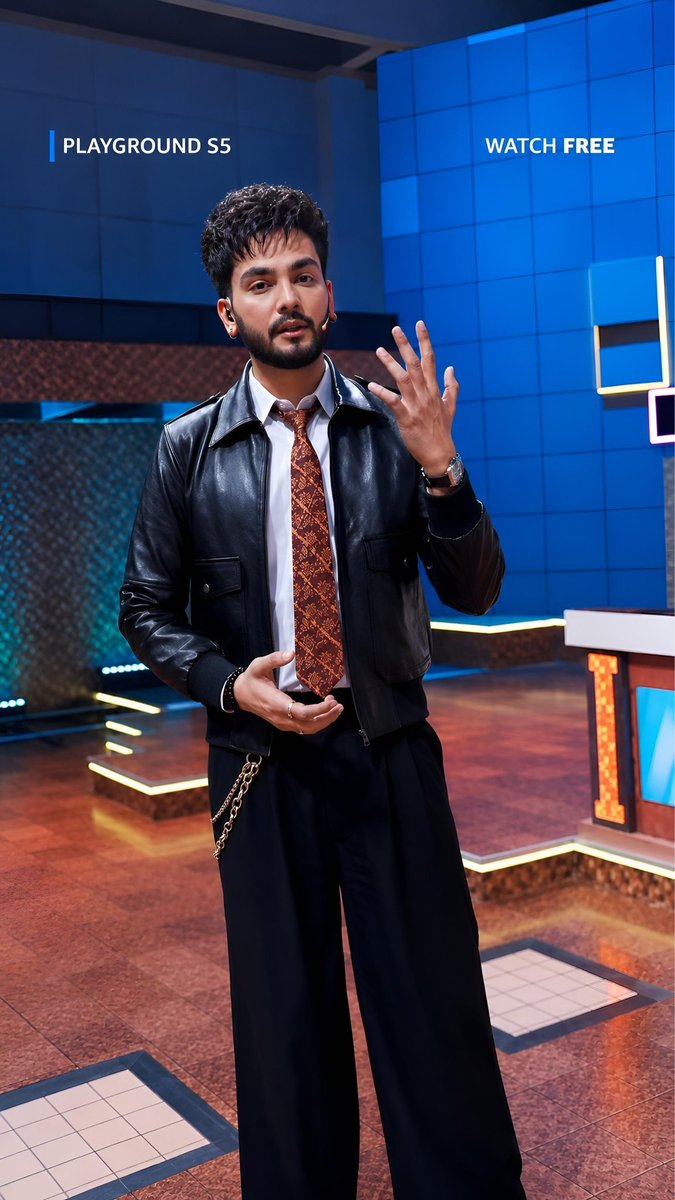 SimplyT1D's tweet photo. Let's see... 👀 the 3rd one too!!
@ElvishYadav 👑 
#ElvishYadav #ElvishArmy https://t.co/CSqCeYfIsp