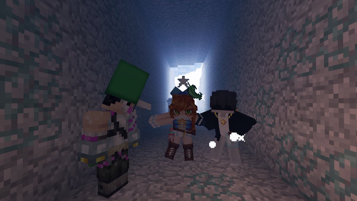 sunnieryans's tweet photo. start yelling out dance break while exploring in mc and doing so becomes a lot more fun https://t.co/Dsnz2BQ6R1