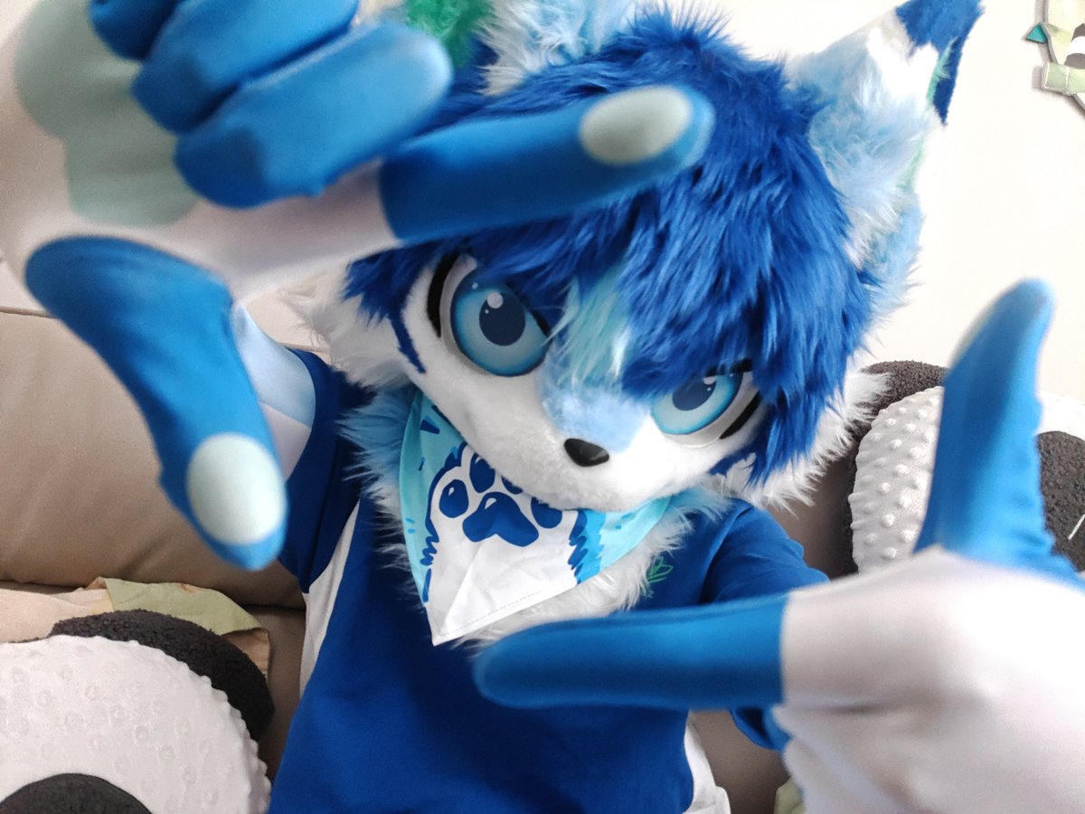 Mu_Song_Pine's tweet photo. #zentai #furry https://t.co/rQnNeAZ2e2